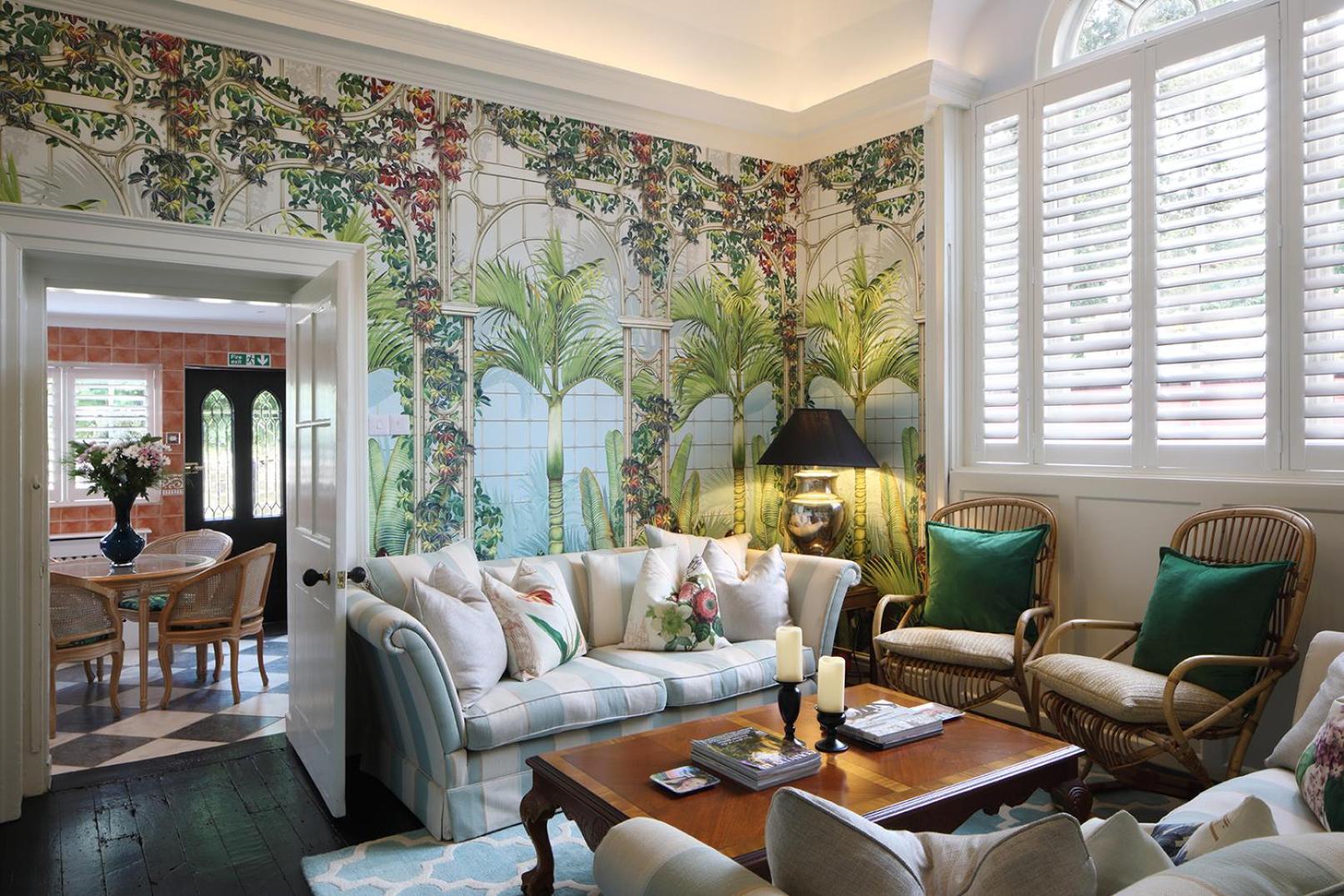 Palm House - Luxury Wye Valley 2 Bed - Dog Friendly Apartment