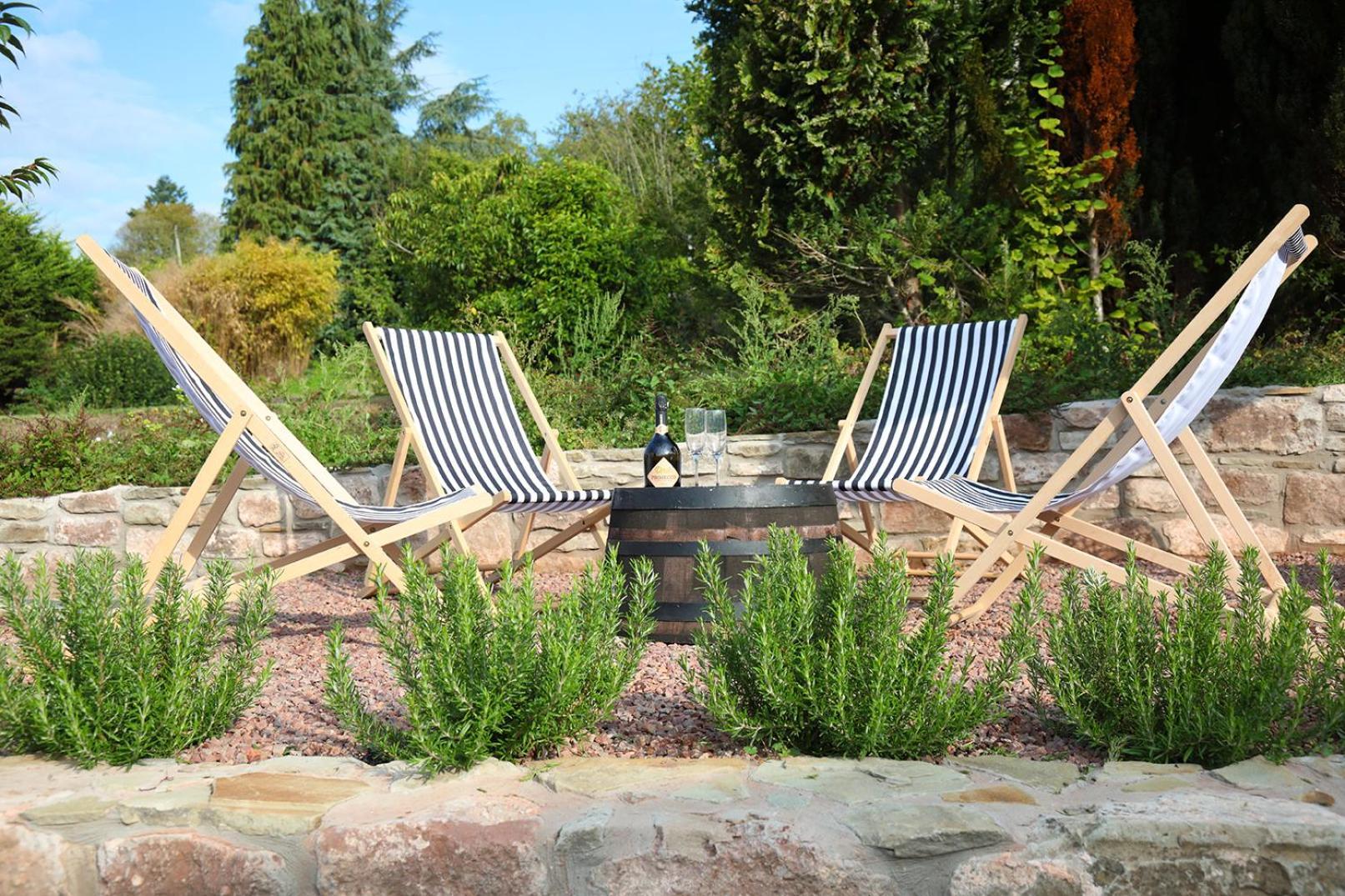 Palm House - Luxury Wye Valley 2 Bed - Dog Friendly Apartment Newland